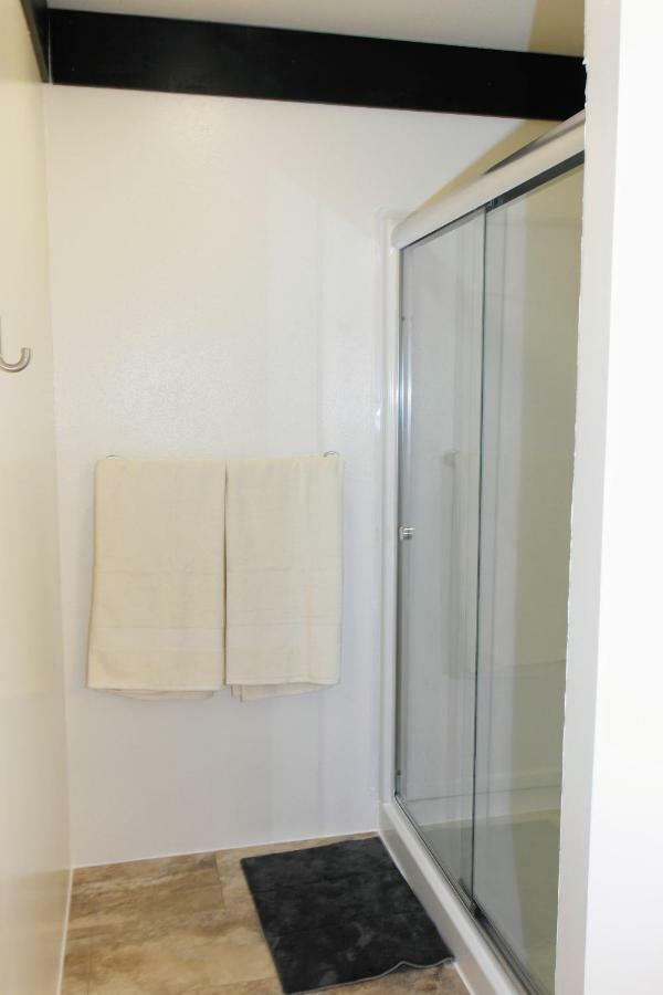 Becker'S Private Studio 2 Queen Beds, 1 Futon With A Great Back Yard! Auburn Eksteriør bilde